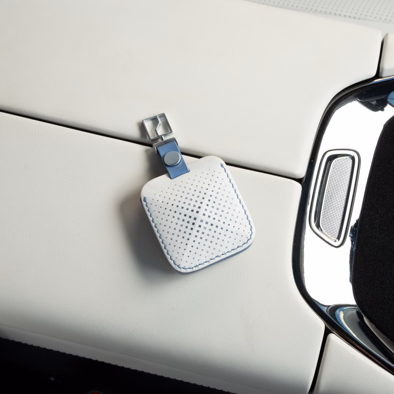 Zeekr Sydney zeekr polar krypton smart key cover 2. product image Electric Car EV